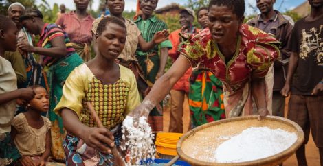 El cambio climático aumenta el riesgo de trata de mujeres y niñas en Malawi
