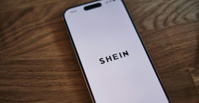 Shein-Logo auf dem Handybildschirm
